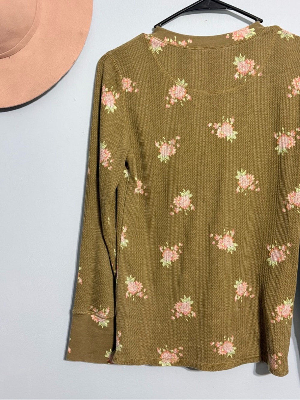 aerie Olive Green Floral Long Sleeve Henley Tee - Picture 4 of 5